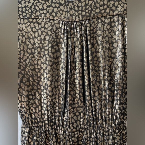 Masscob good and black dress (size 40 fits like a medium) - Picture 3 of 4